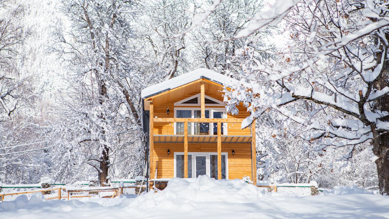 Реальные фото Base Camp (Бэйс Кэмп)