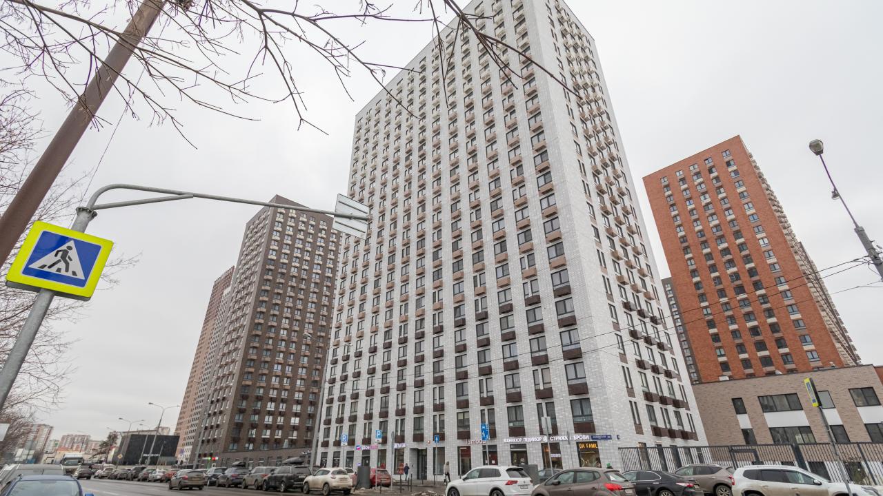 Real photos of Live on Pyalovskaya Street