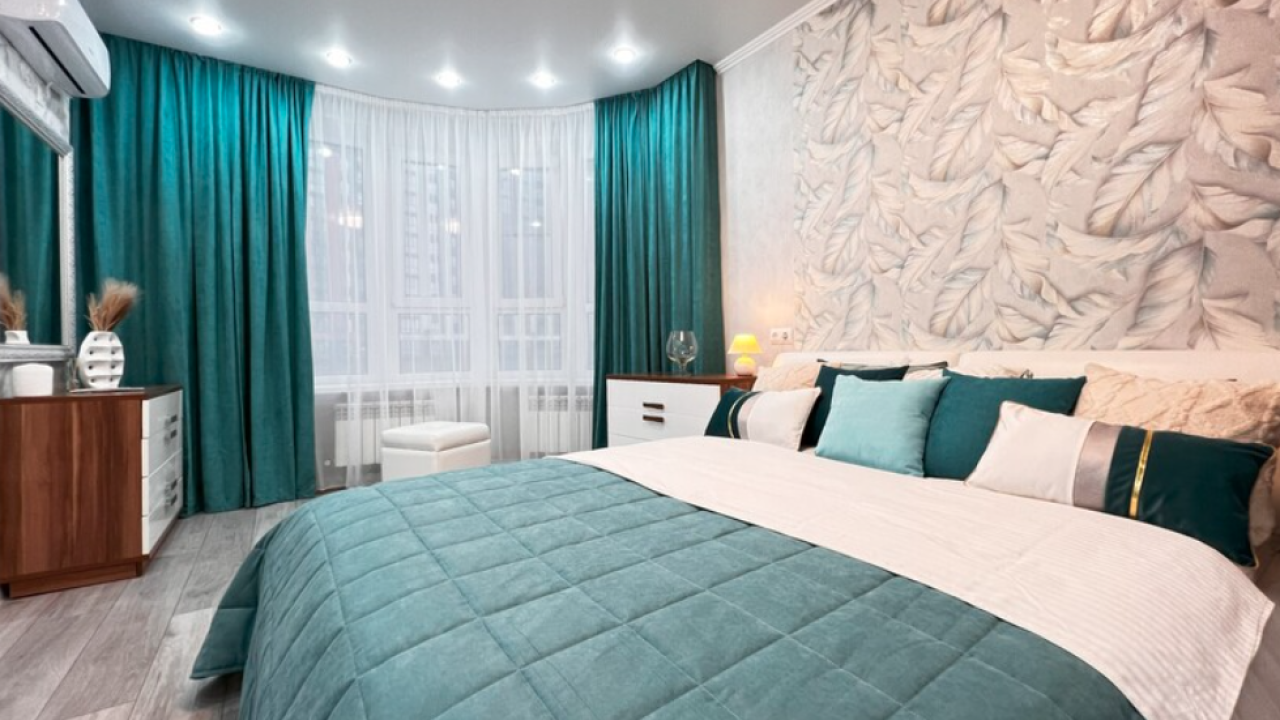 Real photos of Two-room apartment on Levoberezhnaya street 6/6 C2