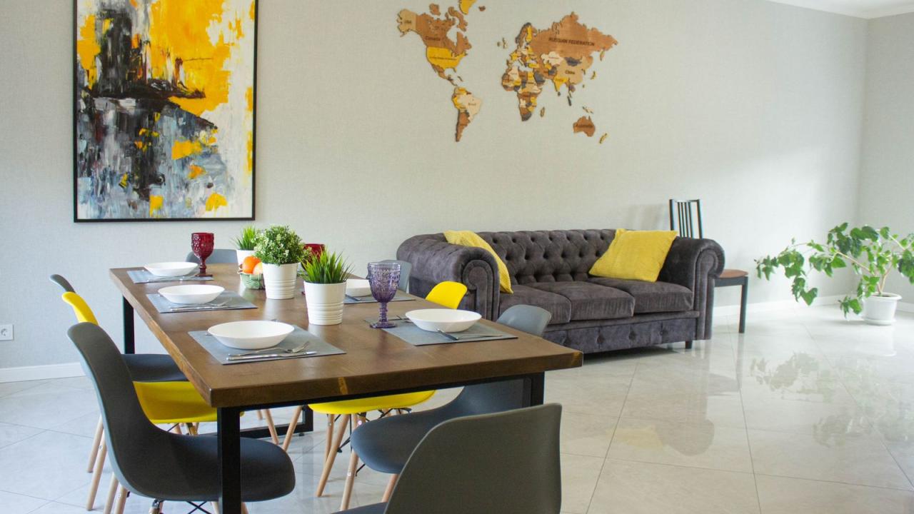 Real photos of House with a map