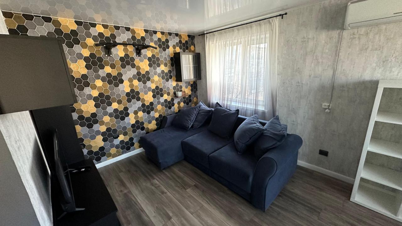 Real photos of ApartLand on October 38