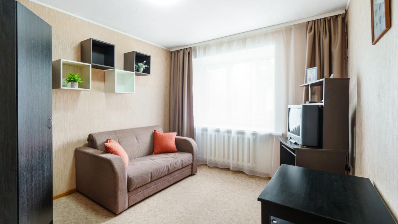 Real photos of Good night on Frunze Street