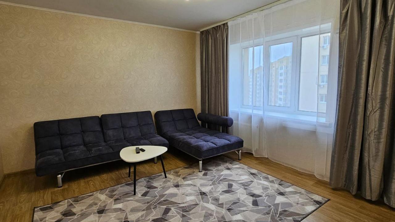 Real photos of Apartments on 72 Shakhterov Avenue
