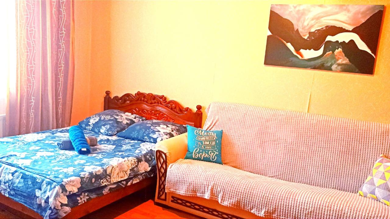 Реальные фото Apartments on Kuryzhova street 19