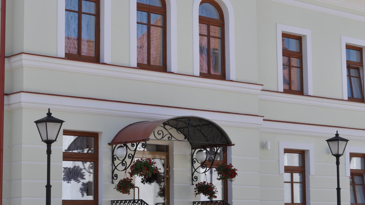Real photos of Dvor Podznoeva (Building Business)