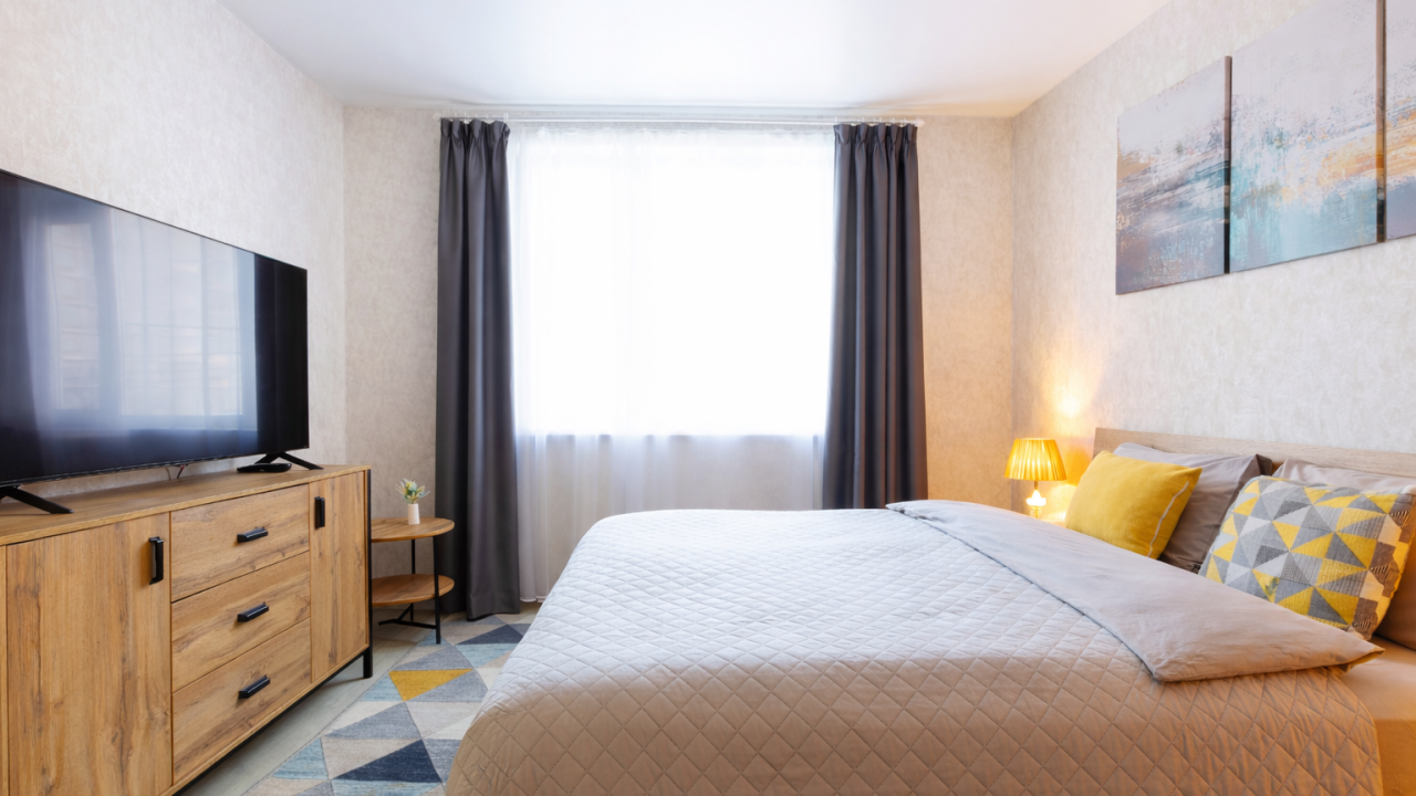 Real photos of One-room apartment near the metro