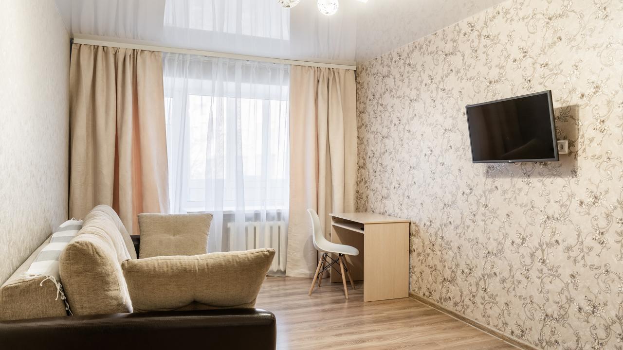 Real photos of For a day on Oktyabrskaya 46 street