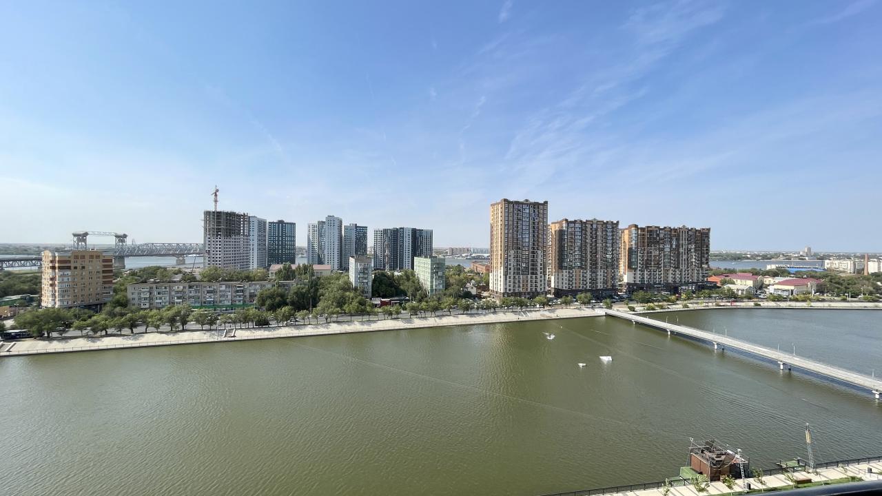 Real photos of Green FOX on Privolzhsky Zaton Embankment 45