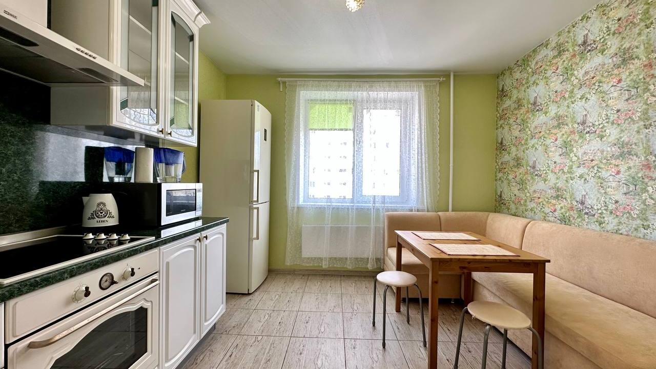 Real photos of EasyRent at 84 Komsomolskaya Street