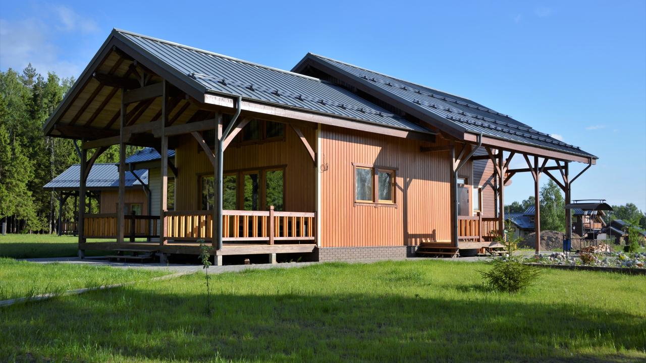 Real photos of Cottage B2 at the recreation center Novosti Park