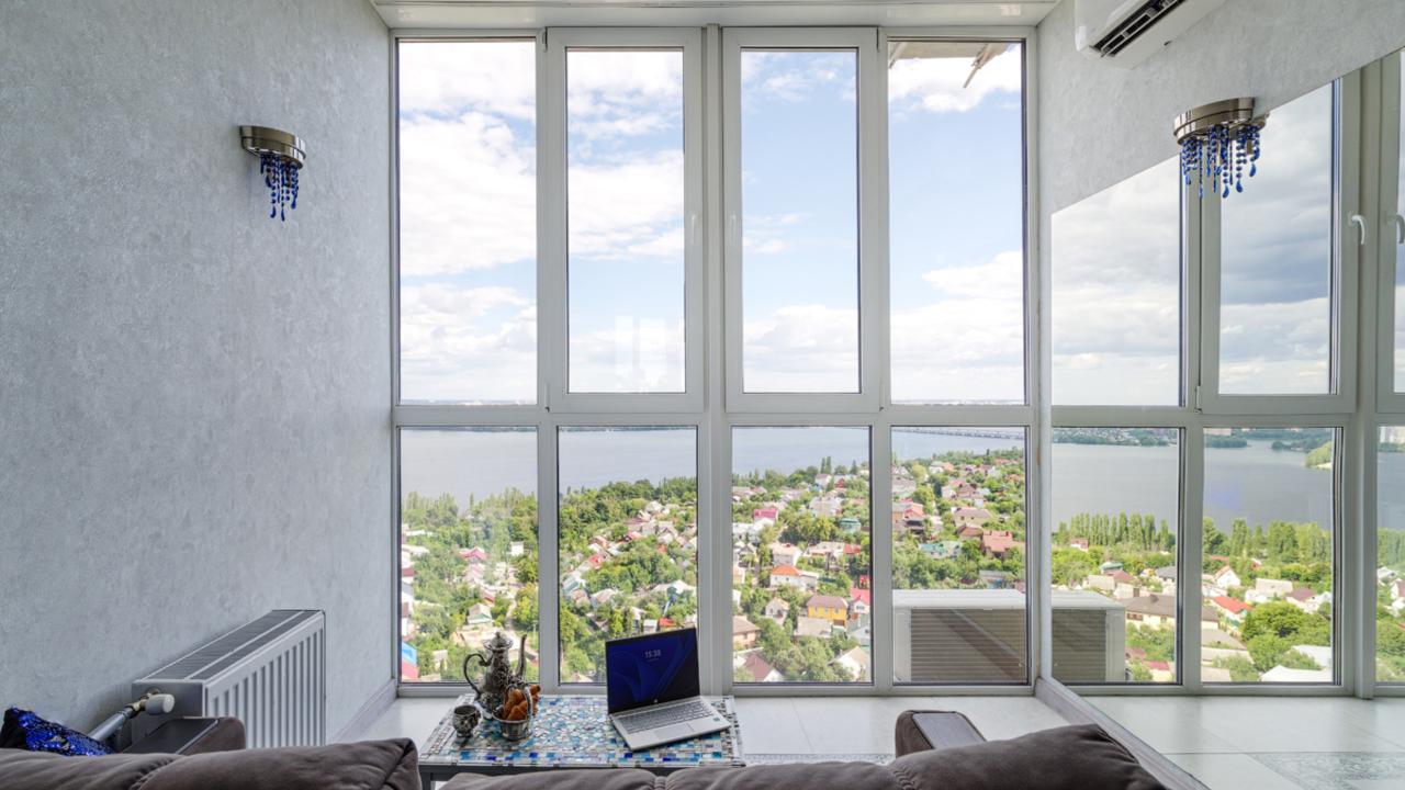 Real photos of COPY Domigo (Domigo) on Leninsky Prospekt