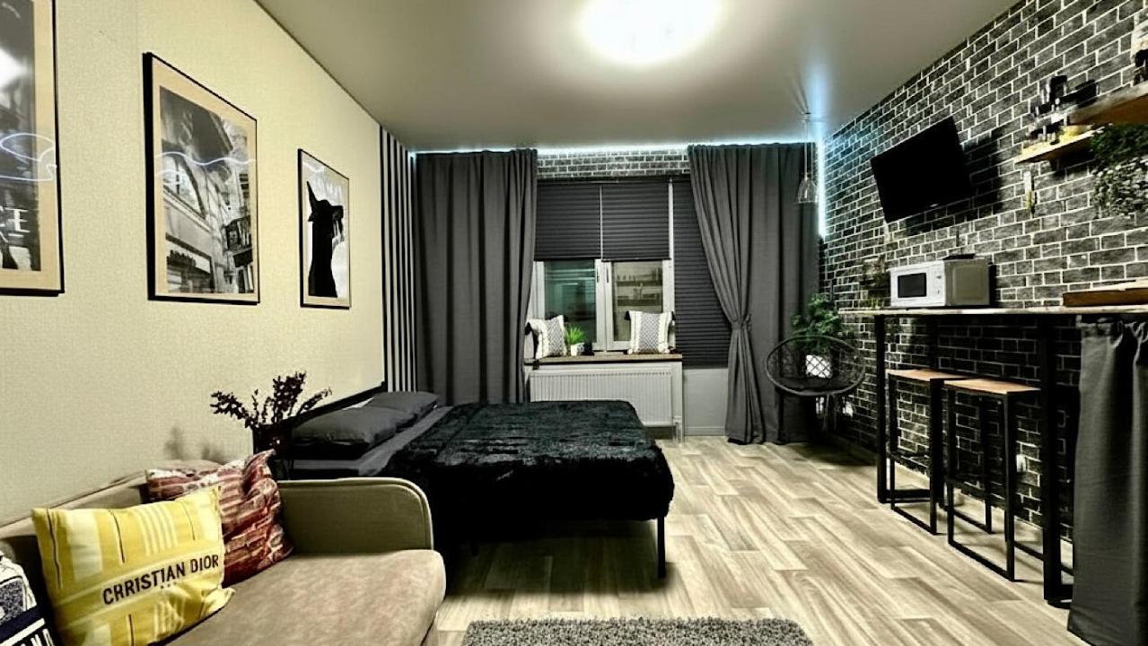 Real photos of Apartment Live Here on Petukha Street