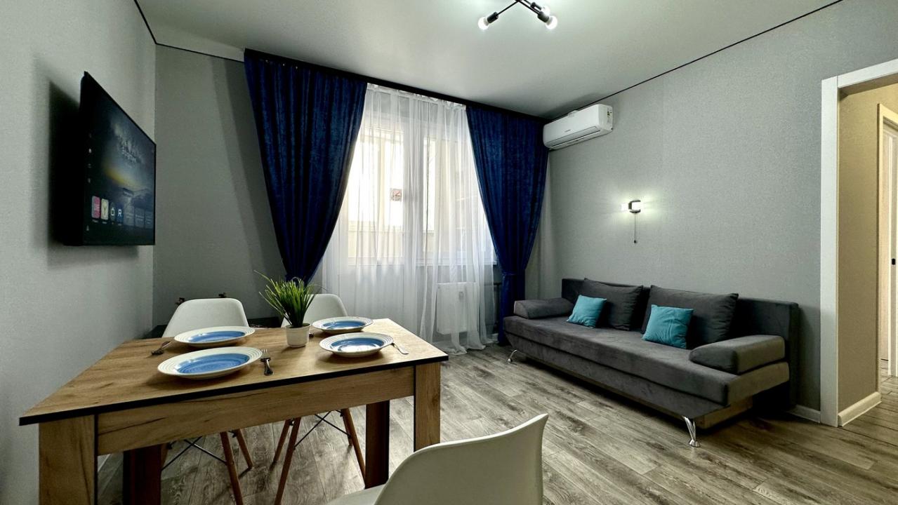 Real photos of Apartment from the Home Hotel company on Yurkina street, 10