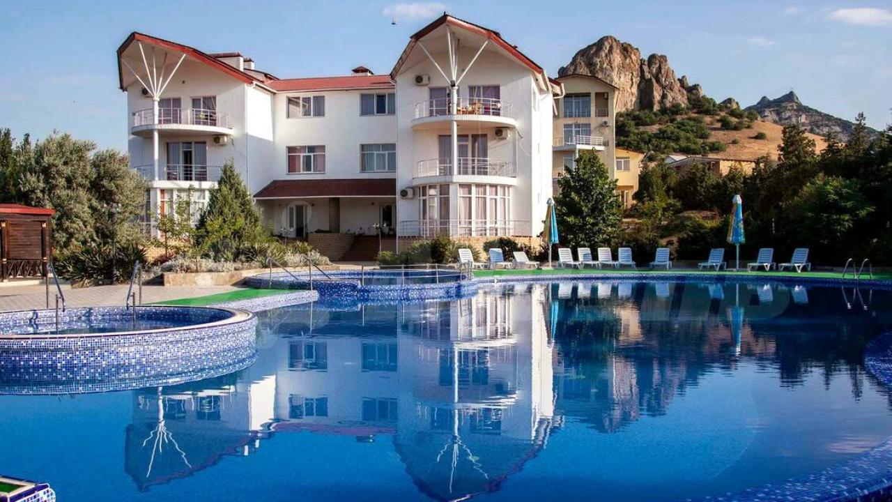 Real photos of Koktebel's Cradle