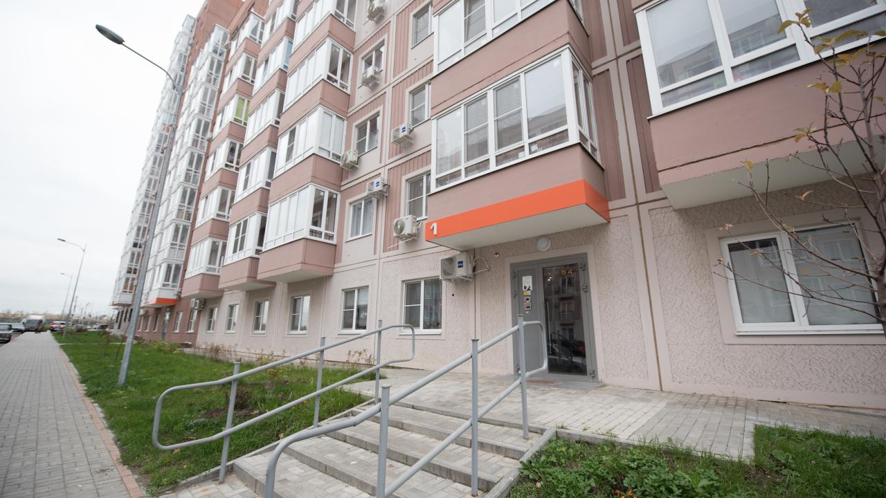 Real photos of Smile Apartment at 110 Yeremenko Street building 1