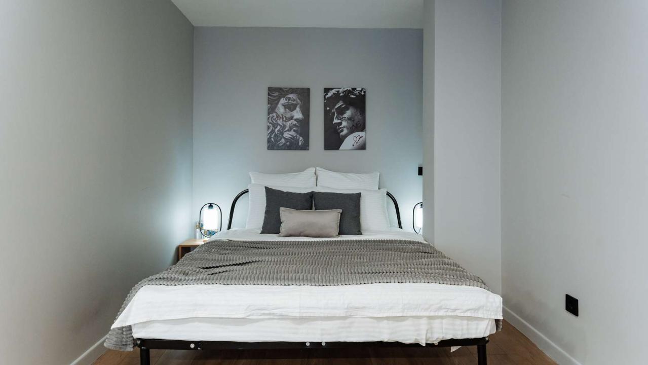 Real photos of Liberty Sity Apart