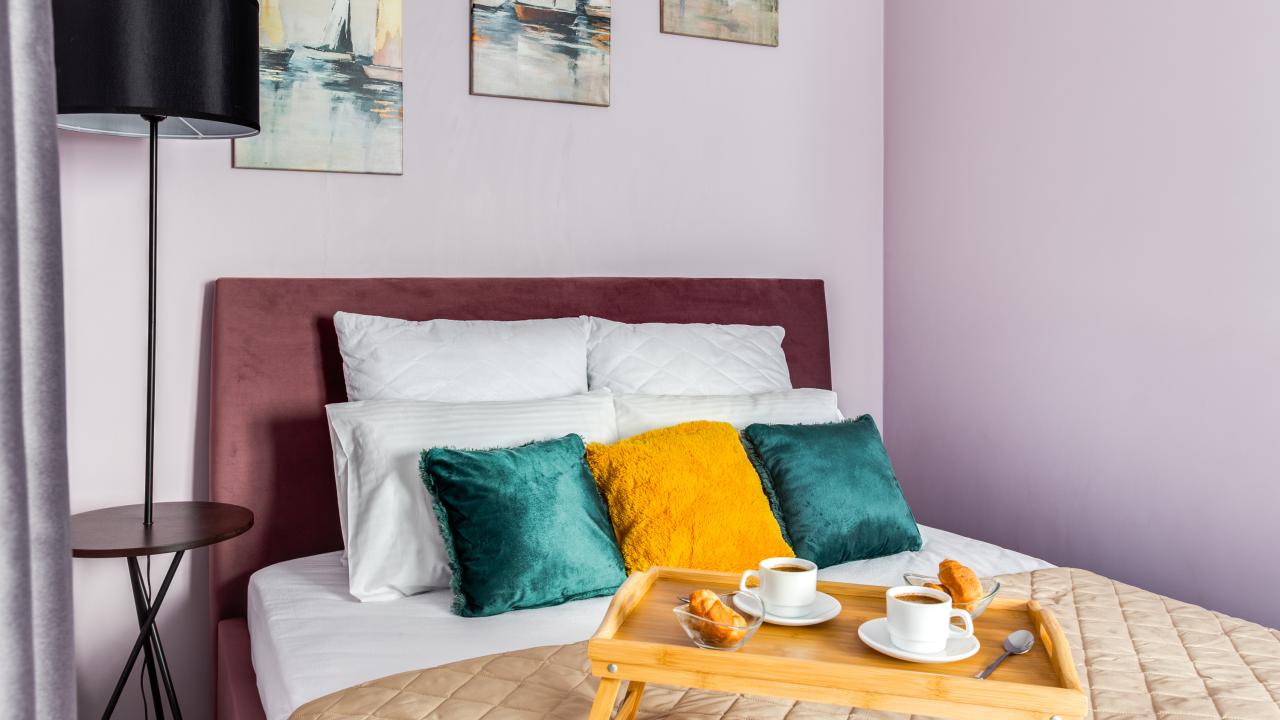 Real photos of UNIQUE STYLE APART24 on Lukino 51A