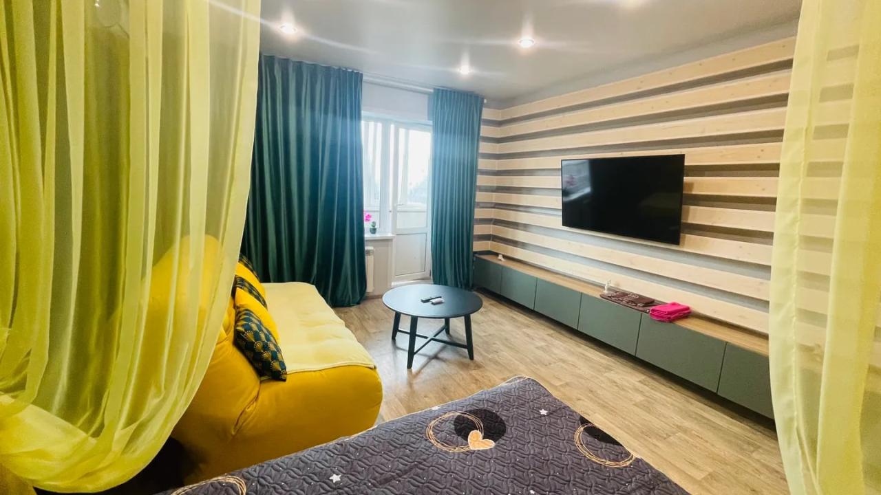 Real photos of Apartments on Revolyutsionnaya 3A street