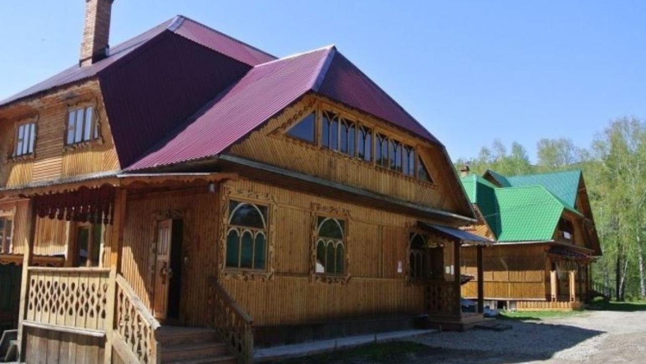 Real photos of Yunost