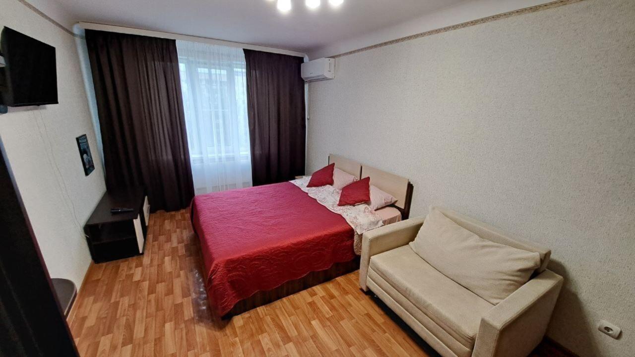 Реальные фото Apartments at 104 Lenin Avenue