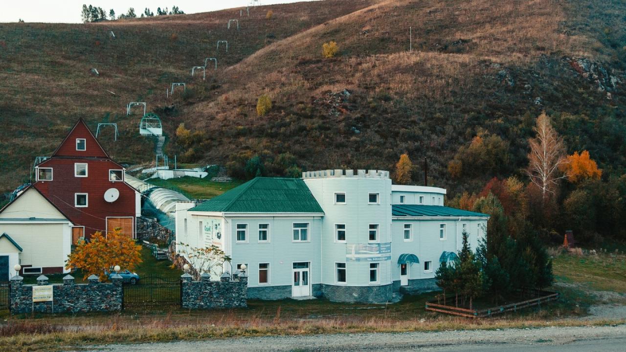 Real photos of Gora Veselaya