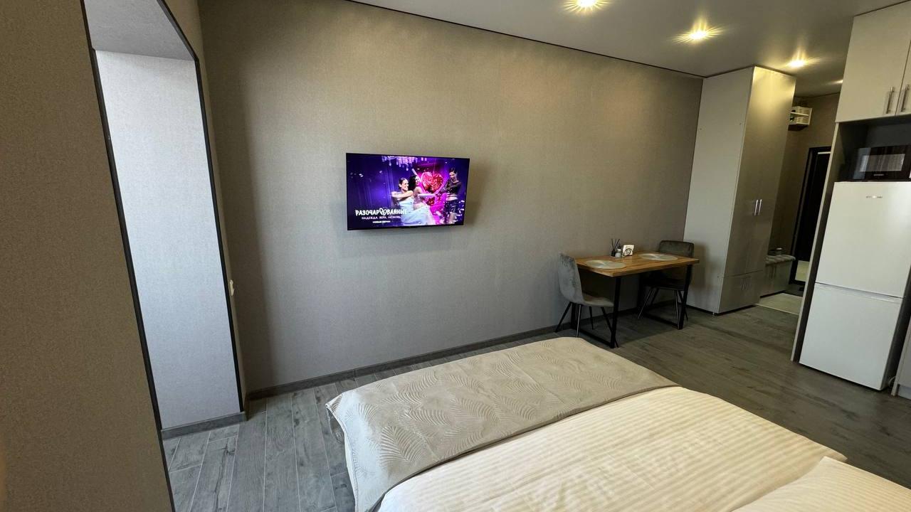 Real photos of Elite class apartment in the residential complex Dolomanovsky 128