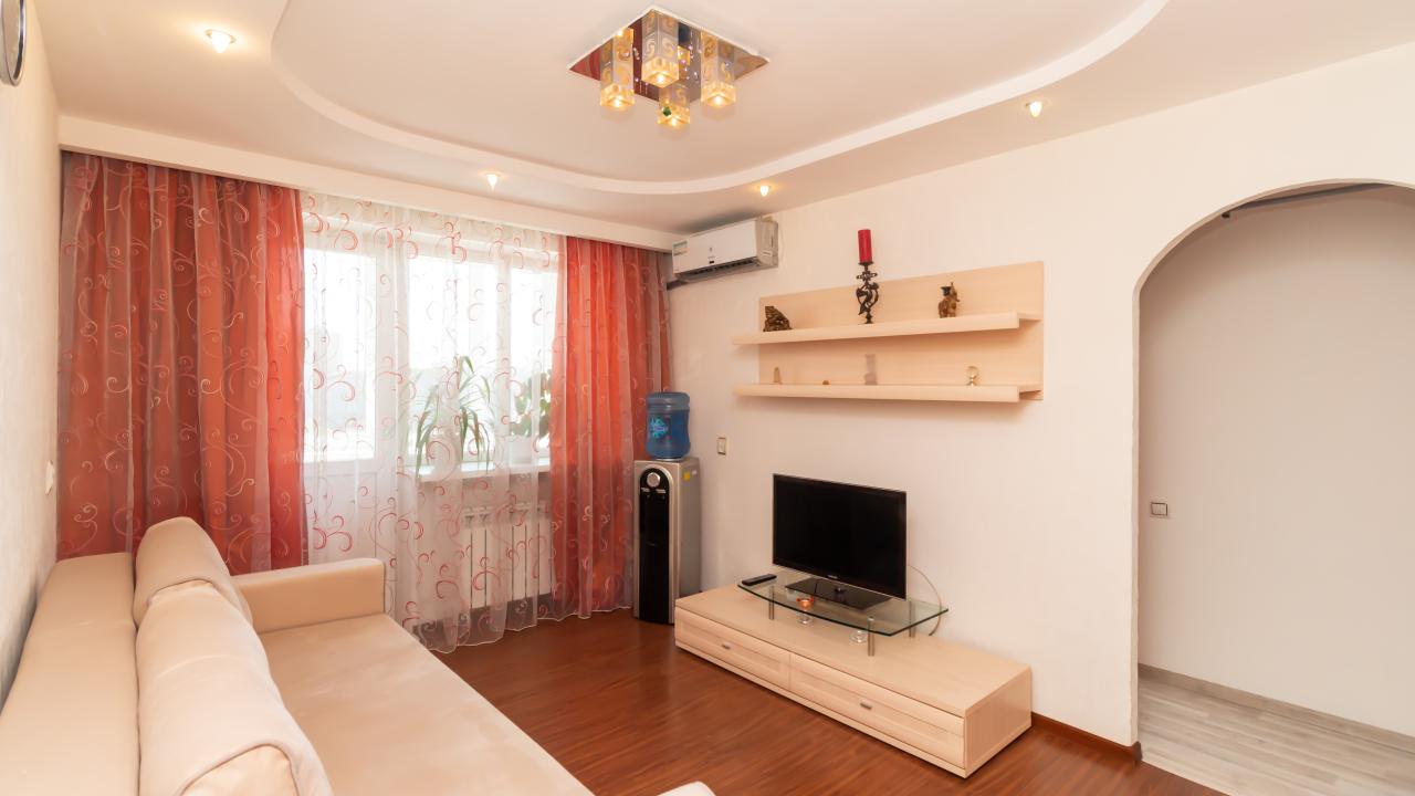 Real photos of Apartments on Salyutnaya street 26