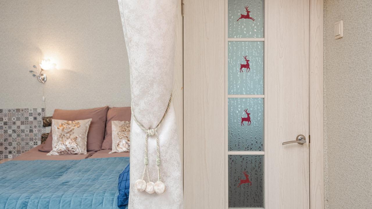Real photos of HOW ARE YOU AT HOME on 102 Novatorov Boulevard