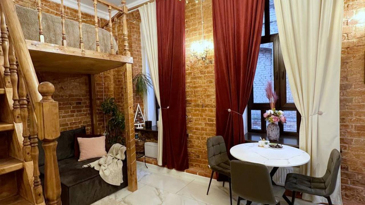 Real photos of Lucky Room (Lucky Room) on Starokirochny Lane
