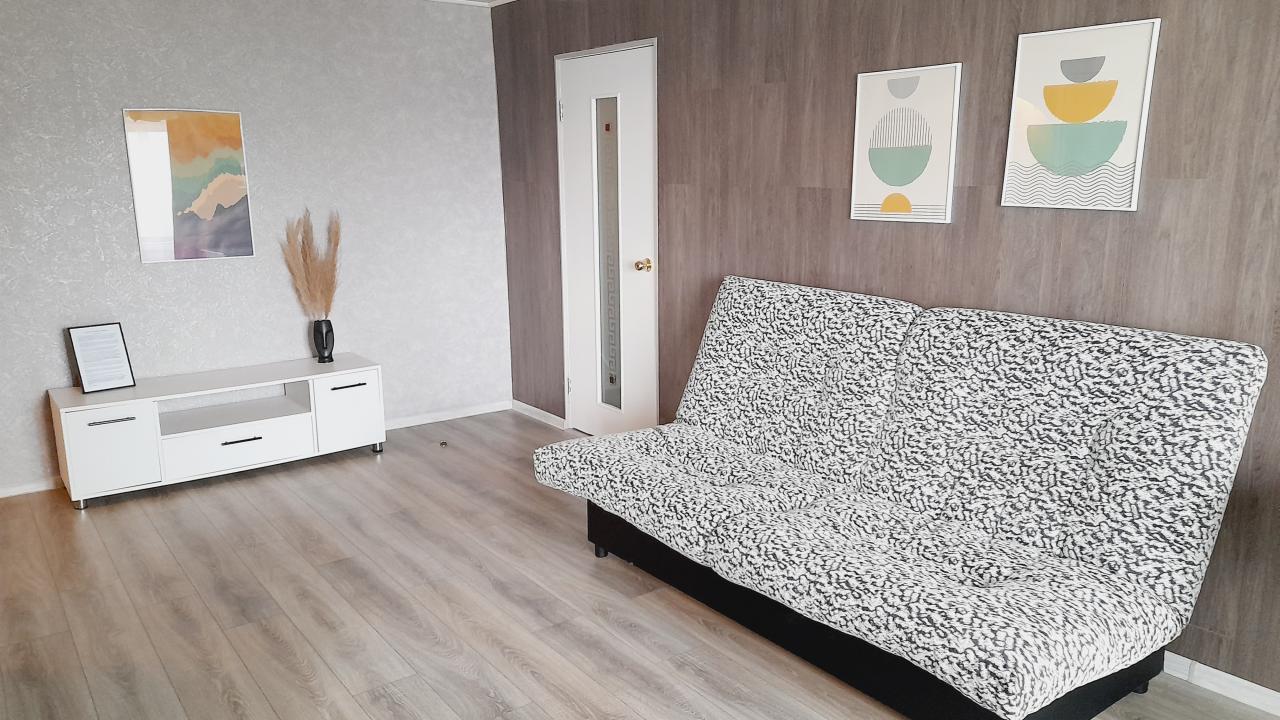 Реальные фото Apartments on XXII Partsezda Street