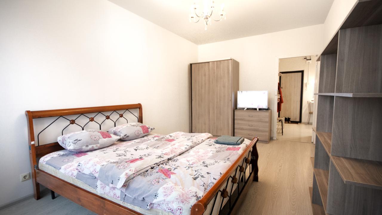 Реальные фото Pryanik Apartments (Пряник Апартментс) на улице Михеева