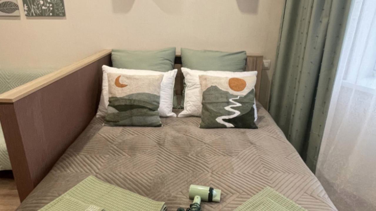 Real photos of Fresh one-bedroom apartment on the top floor!