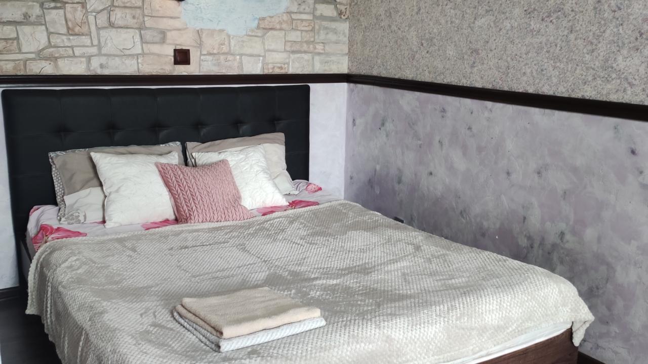 Real photos of Apartments on Stroiteley Avenue