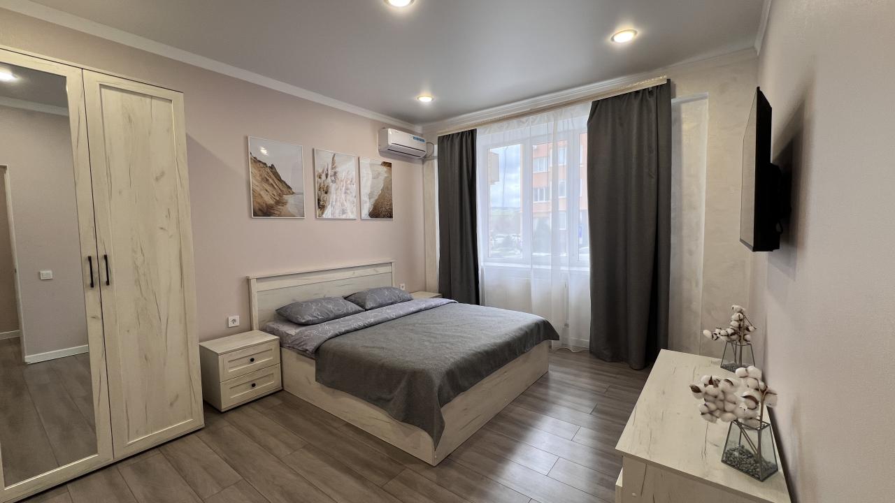 Real photos of Apart MV apartment on Novoselov street 5 k2