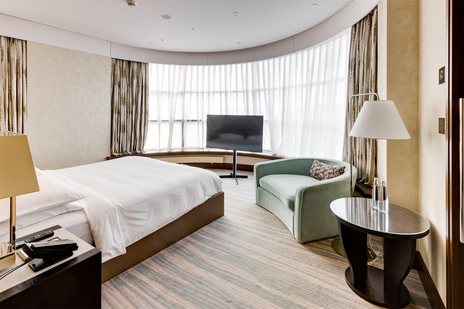 Ридженси Executive Suite 2