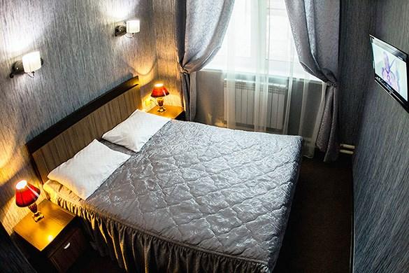 Номер стандарт с 1 двуспальной кроватью