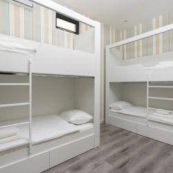 Кровать в 4-местном мужском общем номере (общие удобства)