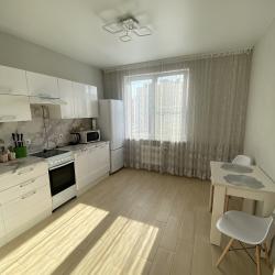 Фото Апартаменты на улице Первоцветная 3