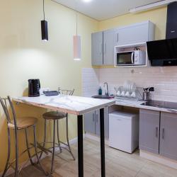 Фото Отель На квартире на улице Курчатова 25/1