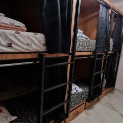 Односпальная кровать в общем номере (общие удобства)