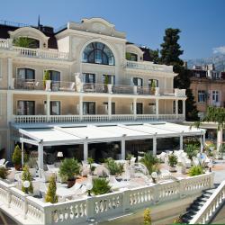 Фото Отель Villa Elena Hotel & Residences (Вилла Елена)