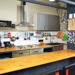 Rolling Stones hostel (Роллинг Стоунс) — 00f08dc3fb9b2e0703019ac2f72ce9fe