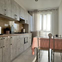 Фото Отель Pro.Apartment (Про.Апартмент) на улице Октябрьская 2а