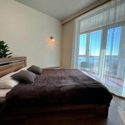 Фото Апартаменты на улице Комарова 58