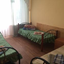 Кровать в 3-местном общем номере (с завтраком)