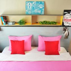 Rolling Stones hostel (Роллинг Стоунс) — 012ef2b989fafc9be38bec8ec8b9414d