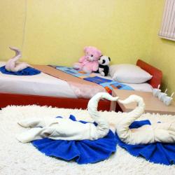 Комната стандарт с 1 односпальной и 1 двуспальной кроватью