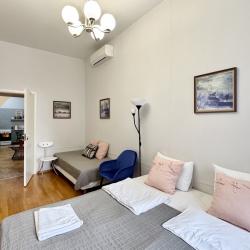 Фото Апартаменты InRoomSPb на Невском проспекте 172/1