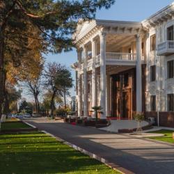 Фото Отель Zarafshon Parkside (Зарафшон Парксайд)