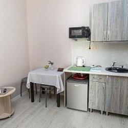 Комната стандарт с 1 двуспальной кроватью и диваном